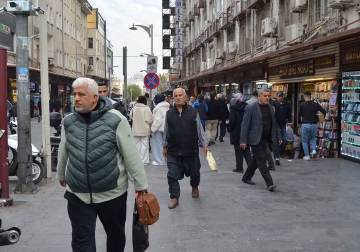 أزمة نقص العمالة في غازي عنتاب: إغلاق أكثر من نصف ورش الخياطة بعد عودة العمال السوريين