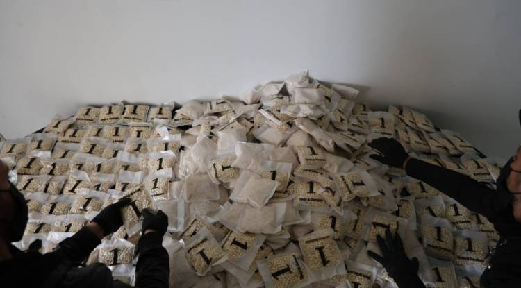 تفكيك شبكات دولية لتهريب المخدرات في عمليات سورية–عراقية مشتركة